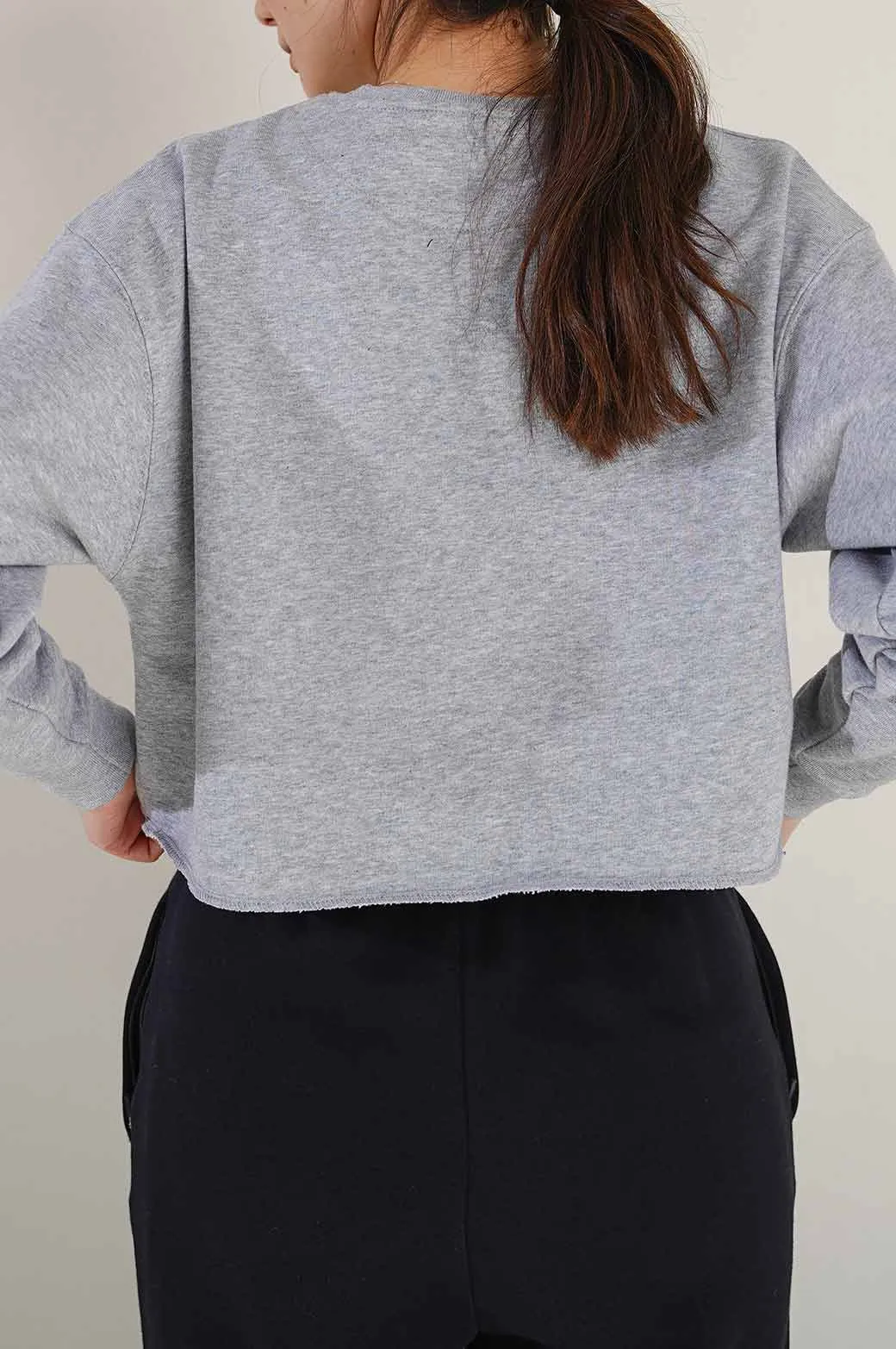 BASIC CROPPED SWEATSHIRT