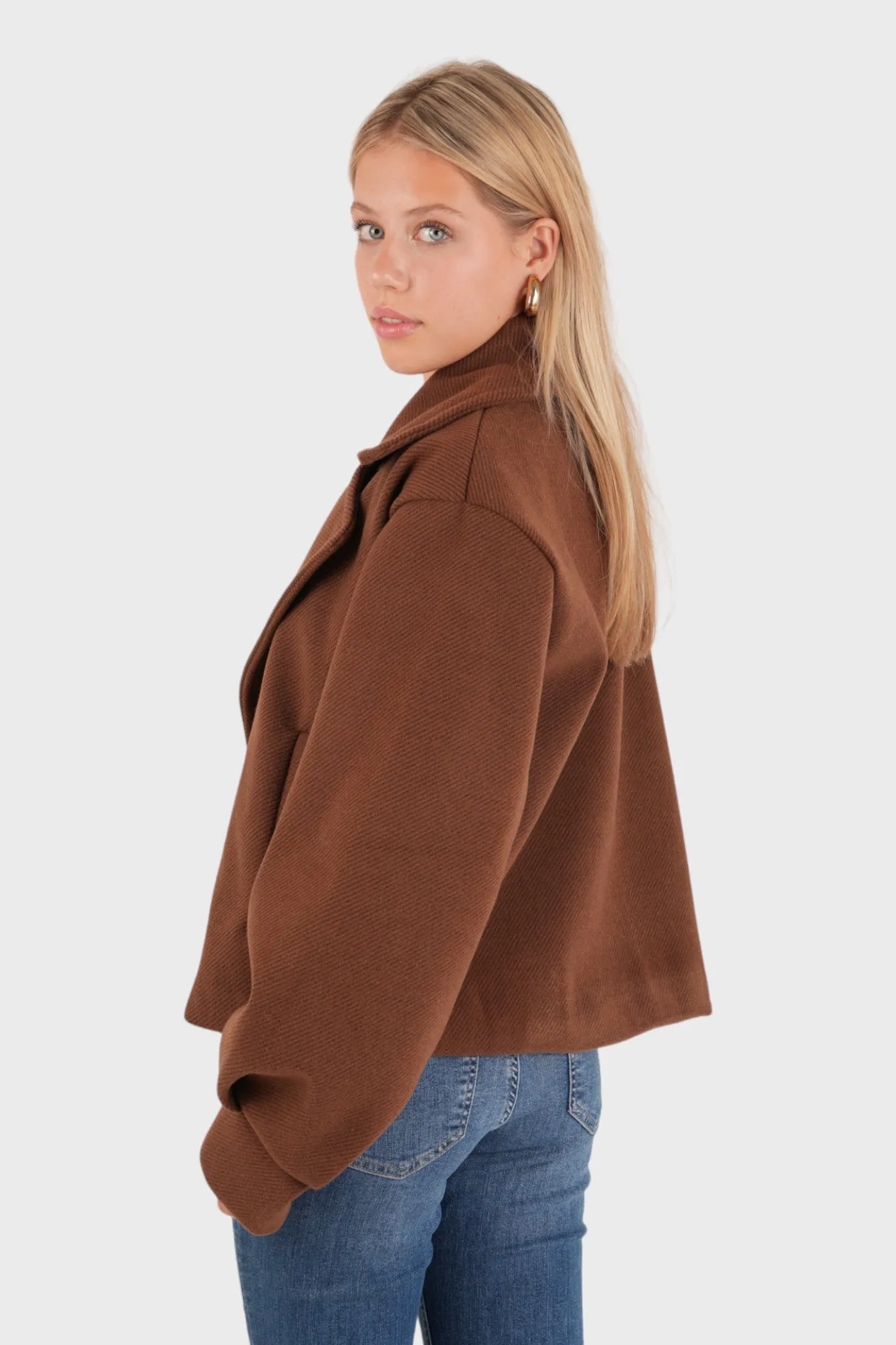 "Fall" coat brown